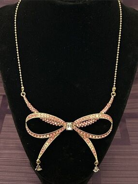 Betsey Johnson Pink Crystal Bow necklace